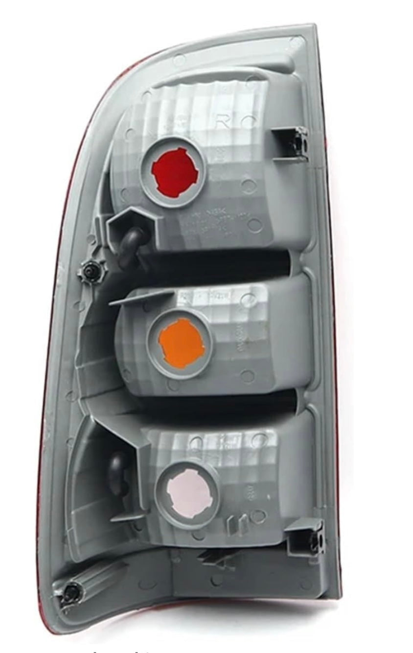 1 paire feu arrière. Toyota hilux MK6